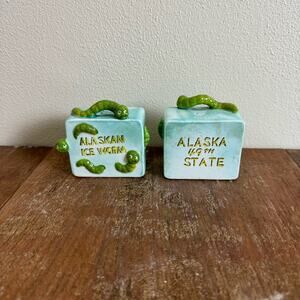 Norcrest Japan Alaskan Ice Worm‎ Salt and Pepper Shakers Alaska 49th State